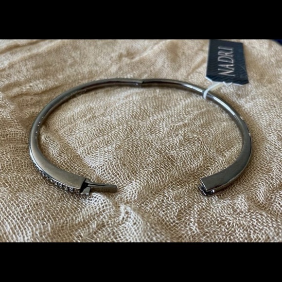 NEW Nadri Gunmetal Finish Crystal Pave Hinge Bangle Bracelet Single Row - Picture 2 of 11